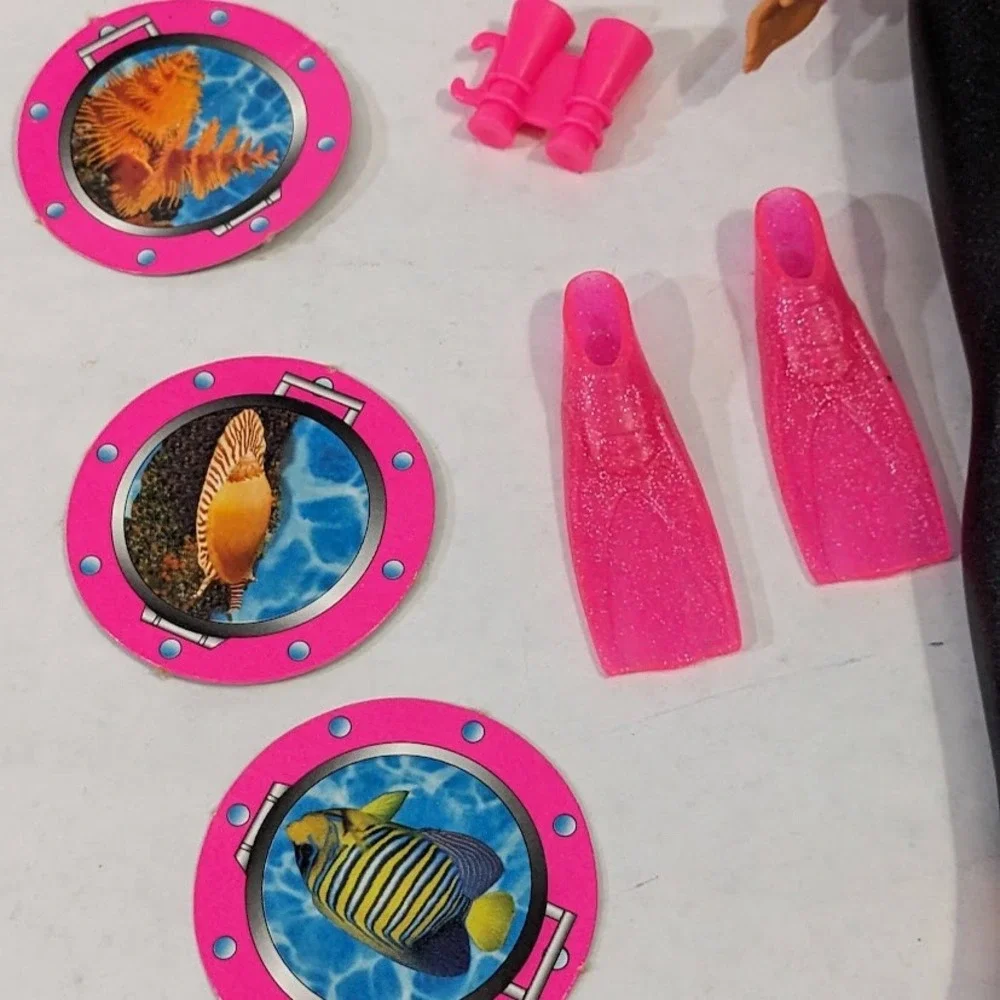 Vintage 1996 Mattel Ocean Friends Barbie Blond Scuba Gear & Accessories